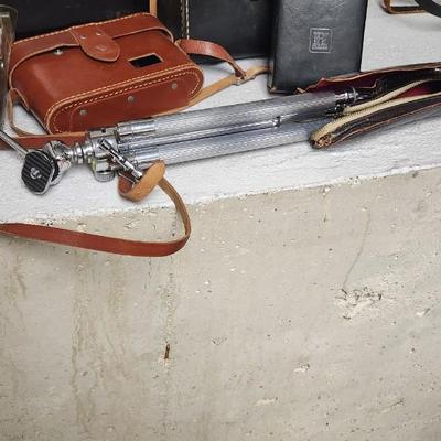 Sale Photo Thumbnail #501: Light kits, cases, battery etc