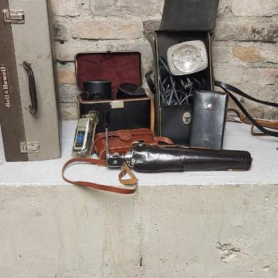 Sale Photo Thumbnail #500: Light kits, cases, battery etc