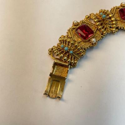 562 Vintage Book Chain Red Rhinestone faux Pearl Bracelet