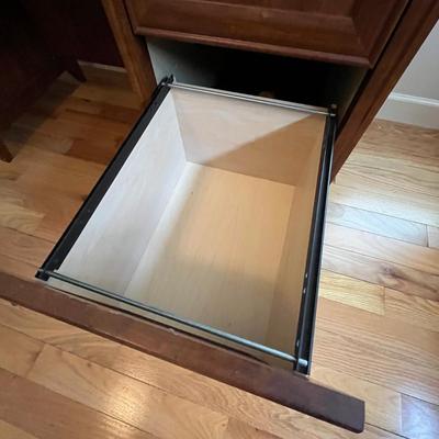 Office Desk with Hutch Top (O-BC)