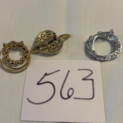 Brooch Lot