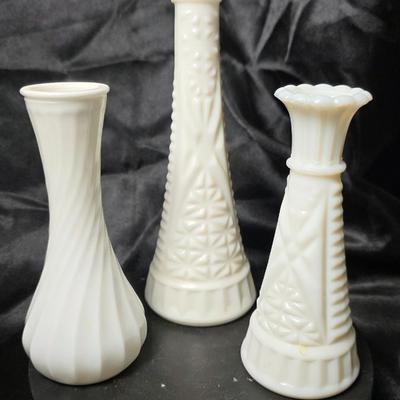 Vintage Milk Glass Bud Vase Trio Bundle – Hoosier “Swirl” + Anchor Hocking “Stars & Bars” (Mid-Century Wedding Decor)