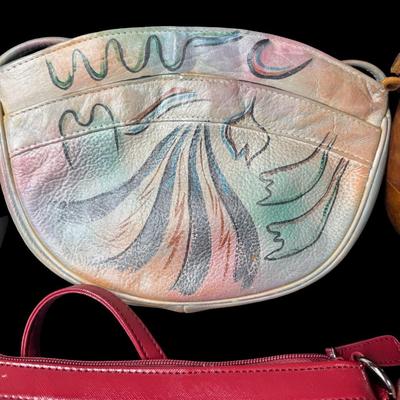 Sale Photo Thumbnail #356: Includes Nine West, Relic, XOXO, Esprit, and more. Total of eight pieces. Age related wear. Pre-auction estimate: $50-$100. [JP]