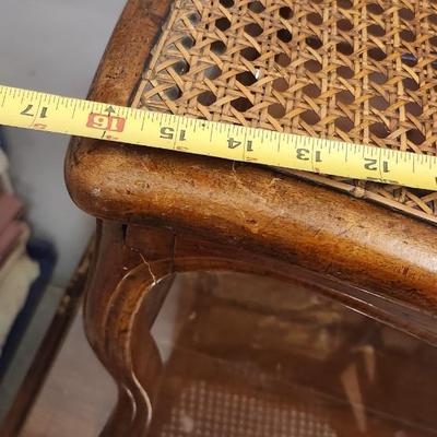 Sale Photo Thumbnail #521: Notice the damage to the small chair and the top of the wicker