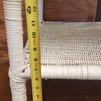 Sale Photo Thumbnail #525: Notice the damage to the small chair and the top of the wicker