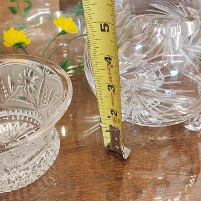 Sale Photo Thumbnail #543: Large lot of bowls/crystal pieces. Some are chippy