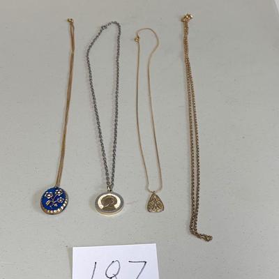 Necklace Lot