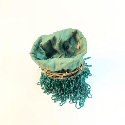 302 Vintage 1920s Emerald green fully beaded knit evening bag with tassel fringe