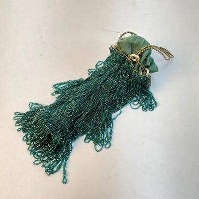 302 Vintage 1920s Emerald green fully beaded knit evening bag with tassel fringe