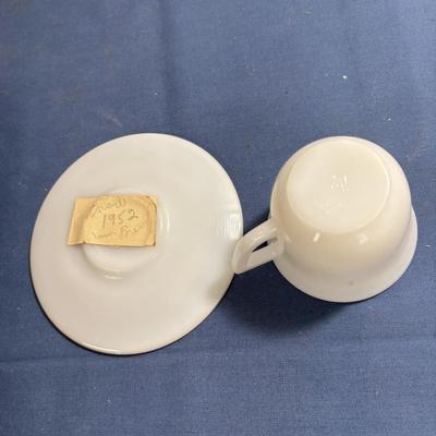 Vintage Children’s Dish Set