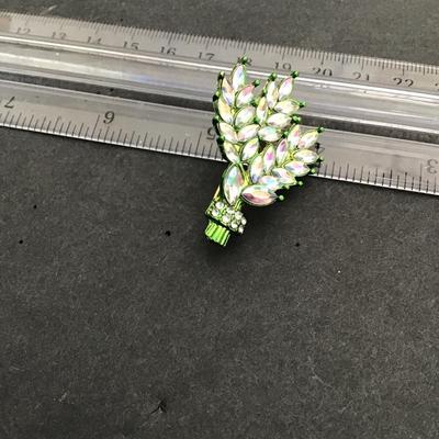 Sale Photo Thumbnail #132: Beautiful spring flower Rhinestone Brooch 
Please see attached photos