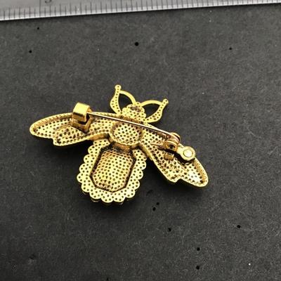 Sale Photo Thumbnail #136: Very nice gold tone violet rhinestone bug brooch 
Please see attached photos