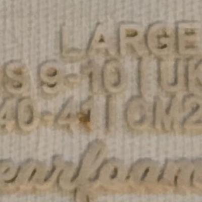 LOT 28: Women's Lounge Pants. 2 Long Sleeve Shirts, and 2 Pairs of Slippers