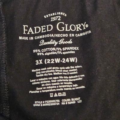 LOT 33: Women's Lounge Pants, Two Pairs of Slippers, and Two DelSol TShirts Which Change Color in Sunlight