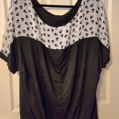 LOT 33: Four Women's Tops Sz. 3X