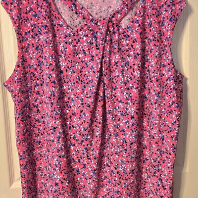 LOT 33: Four Women's Tops Sz. 3X