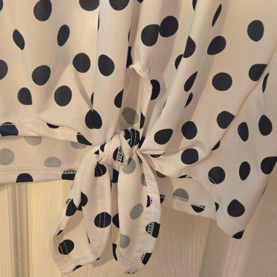 LOT 34: Four Women's Tops Sz. 3x