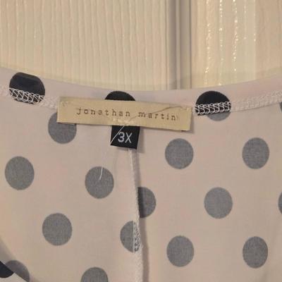 LOT 34: Four Women's Tops Sz. 3x