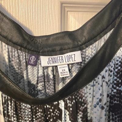 LOT 35: Two Jennifer Lopez Women's Tops- Sz. 2X