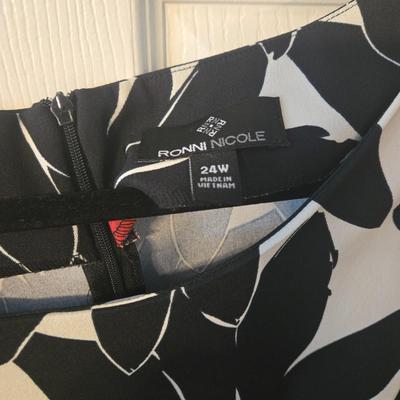 LOT 39: Four Women's Plus Size Dresses