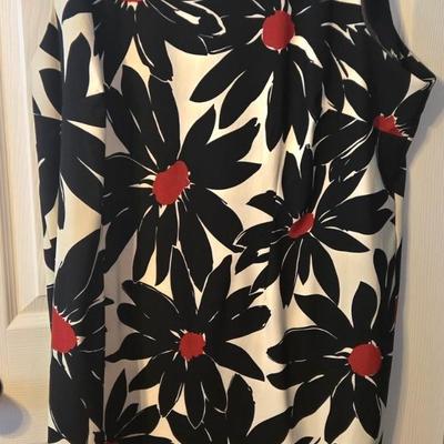 LOT 39: Four Women's Plus Size Dresses