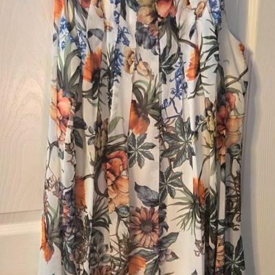 LOT 39: Four Women's Plus Size Dresses