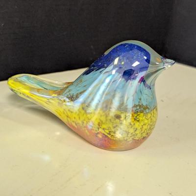 Hand Blown Art Glass Bird Figurine Paperweight