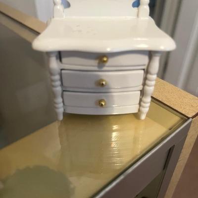 Mini dollhouse night stand