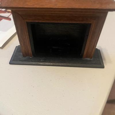 Doll fire place
