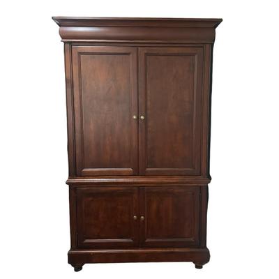 Traditional Style Wooden Entertainment Armoire