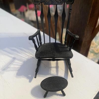 Doll rocking chair