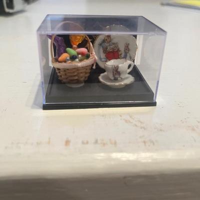 Mini porcelain Easter set