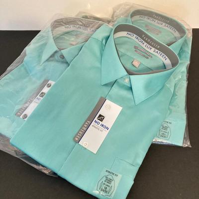 LOT 139: Van Heusen Green No Iron Lux Sateen Athletic Fit No Iron Dress Shirts