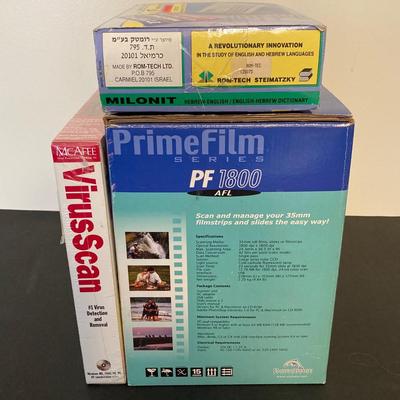 LOT 140: Microtek ScanMaker V310, PF 1800 AFL 35mm Slide & Film Scanner, McAfee Virus Scan, Milonit Hebrew - English Dictionary