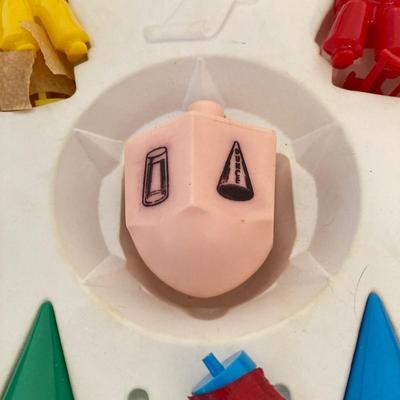 LOT 141: Vintage Models, Games and More - Lindberg 1948 Lincoln Continental No. 72322, Revell "T" Touring, Dunce and Generator Kit