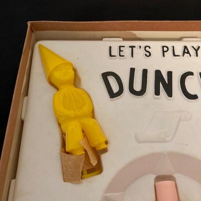 LOT 141: Vintage Models, Games and More - Lindberg 1948 Lincoln Continental No. 72322, Revell "T" Touring, Dunce and Generator Kit