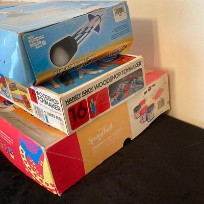 LOT 142: Vintage Toys / Games in Original Boxes - Woodshop ToyMaker, Speedball and Estes T-Bolt Air Rocket
