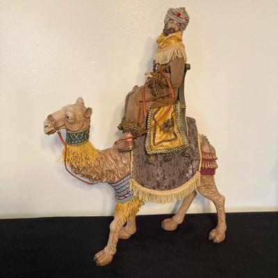 LOT 144: Three Wise Men / Kings on Camels Statue / Figurine Set