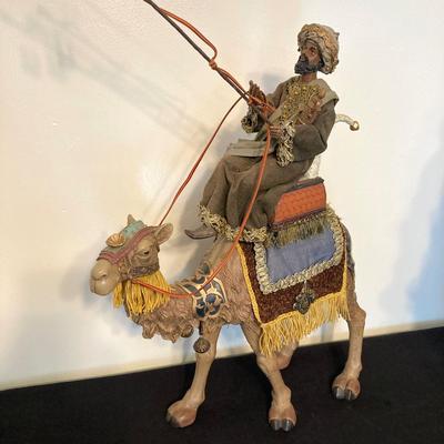 LOT 144: Three Wise Men / Kings on Camels Statue / Figurine Set