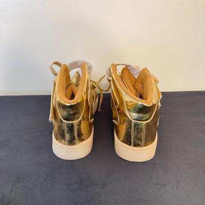 LOT 145: All That Glitters is Gold - Vintage High Top Velcro Light Up Sneakers / Shoes with Estee Lauder Gold Travel Case