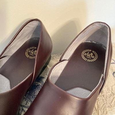 LOT 146: Lady Thorogood Classic Work Shoe Size 6 and L.B. Evans Men's 8346 Size 9.5 Leather Upper Shoe