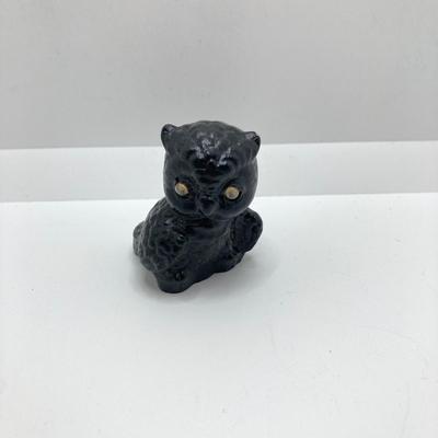 LOT 147: Vintage This and That Collection - Longaberger Mug, Alice in Puzzleland / Pondsnag Puzzles, The Barclay Philadelpha Glass...