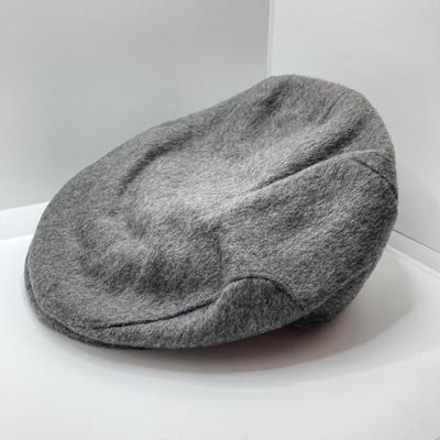 LOT 148: Three Men's (Golf / Flat Cap / Newsboy) Style Hats - Made in Italy Original Loden, Country Gentleman and United Hatters,...