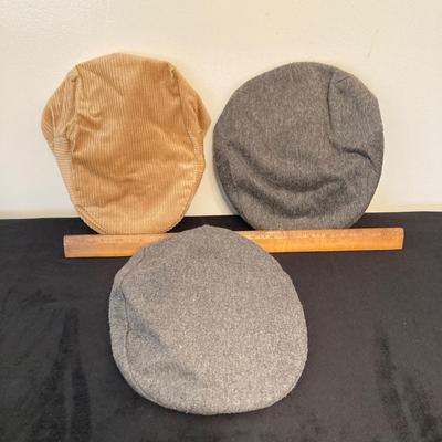 LOT 148: Three Men's (Golf / Flat Cap / Newsboy) Style Hats - Made in Italy Original Loden, Country Gentleman and United Hatters,...