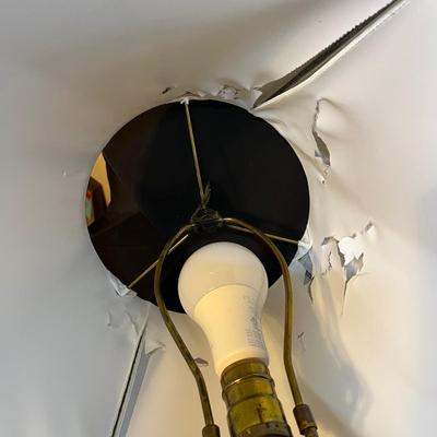 Blue and White Porcelain Ginger Jar Table Lamp (BD-BC*)