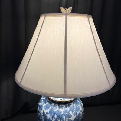 Blue and White Porcelain Ginger Jar Table Lamp (BD-BC*)