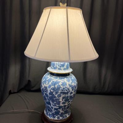 Blue and White Porcelain Ginger Jar Table Lamp (BD-BC*)