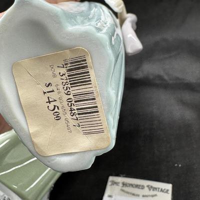 Sale Photo Thumbnail #497: 6 Lladro or Nao figurines all in perfect condition. No original boxes or COA. Can be shipped  double double boxed. These Lladros were part of a large collection from an avid Lladro fan. being sold now to benefit the family.