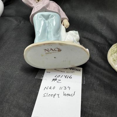 Sale Photo Thumbnail #511: 6 Lladro or Nao figurines all in perfect condition. No original boxes or COA. Can be shipped  double double boxed. These Lladros were part of a large collection from an avid Lladro fan. being sold now to benefit the family. The two clowns are made in Chin