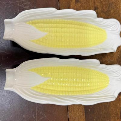 Sale Photo Thumbnail #562: In good vintage condition.